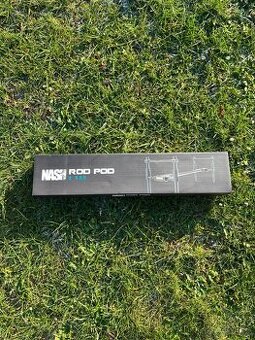 Nash stojan rod pod 2