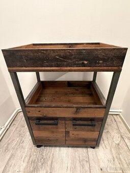 Komoda/bar na kolečkách