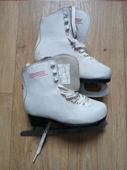 Dívčí brusle vel.33