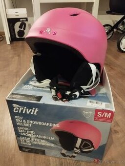 Dětská lyžařská helma (přilba)