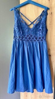 Modré šaty