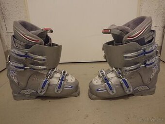 Dámské přeskáče Nordica + taška Salomon