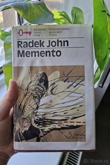 Kniha Radek John Memento
