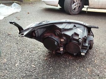 Prodám světla Ford tranzit custom