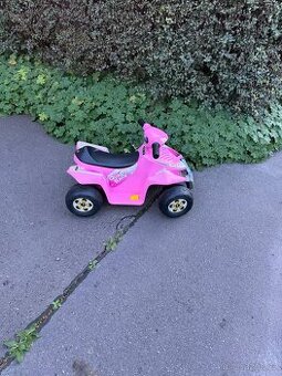 autíčko na baterii