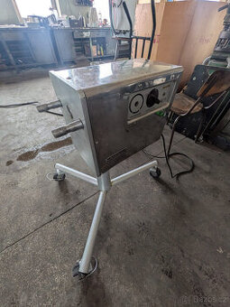 Univerzální stroj- krouhač