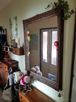 Prodám staré zrcadlo, pozůstalost.