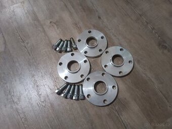 Rozšiřovací podložky 15mm 5x112 4ks +10 šroubů