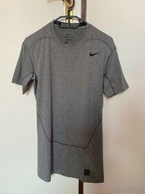 Sportovní tričko Nike Dri-Fit - velikost L - 1