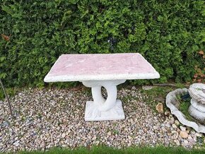 Stůl na zahradu- betonový