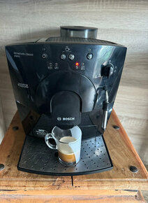 Automatický kávovar Bosch s mlýnkem