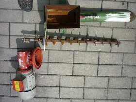 Prodám elektromotor s převodovkou a podávacím šnekem - 1