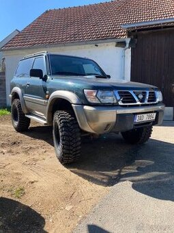 Nissan Patrol y61
