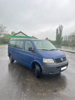 Volkswagen Transporter T5 6 míst, tažné