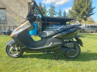 Yamaha majesty 125