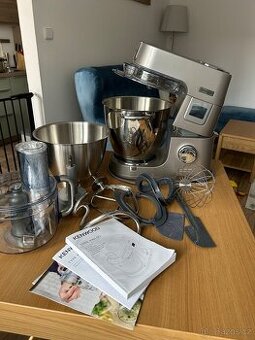 Kuchyňský robot Titanium Chef Patissier XL KWL90.244SI