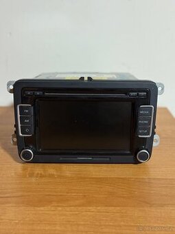 VW RCD 510 – originální autorádio Bosch s dotykovým displeje