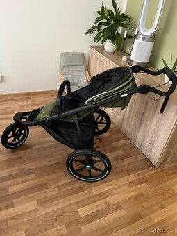 Prodám kočárek Thule Urban Glide 2 – skvělý stav