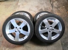 Prodám zánovní Alu kola Dezent R17 4x108 - 1