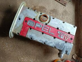 Opel 2.0 16v C20XE - ventilové víko motoru