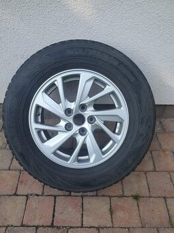 Sada alu disků se zimními pneu Nokian 215/70 R16 100H