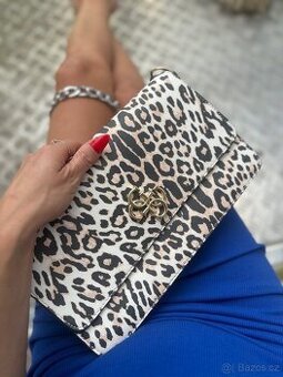 Kabelka Guess