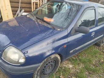 Renault clio - 1