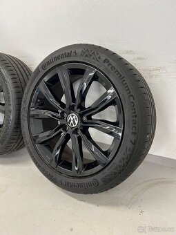 R18 T-Roc R-line GRANGE HILL 215/50