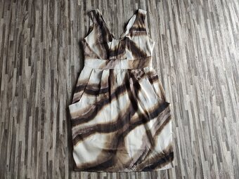 Různé letní šaty - vel. 36 a 38