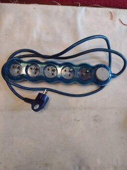 Zásuvková lišta plus kabel