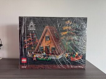Lego 21338 chata Áčko - 1