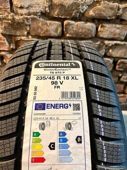 ZIMNÍ PNEU CONTINENTAL 235/45 R18 98V