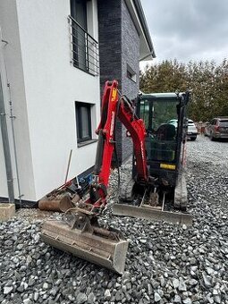 Minibagr Bobcat E19