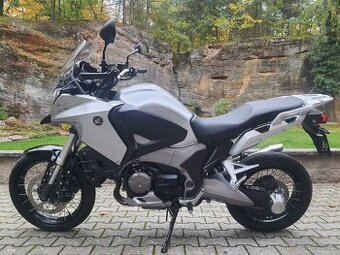 Honda VFR 1200 X Crosstourer - ABS, TC, BC, DCT - 19 000 KM