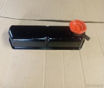 Ventilové víko Škoda 100,105,120,130