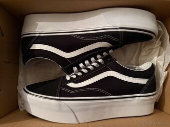 Prodám Vans Stackform vel. 44.