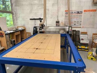 CNC FRÉZKA 18502800MM S DMYCHADLEM