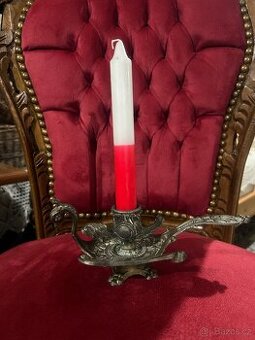 Mosazný svícen ve tvaru ptáka