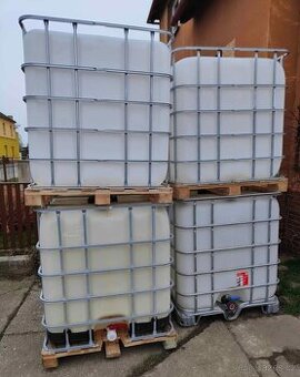 IBC 1000l kontejnery nádrže