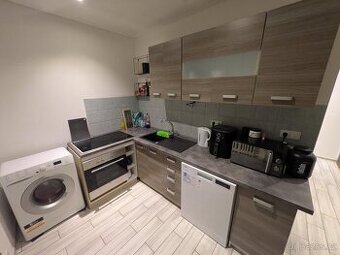 Prodej bytu 2+1 v ulici M. G. Dobnera 2557/5 v Mostě - 1