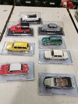 Kovové modely autíček.
