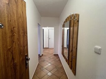 Pronájem bytu 2+1 v Brně-Chrlicích - 1