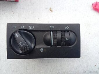 Vypínač světel VW golf 3