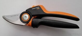 Fiskars P921 - Zahradní nůžky NOVÉ