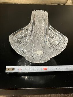 Ručně broušený křišťálový košík