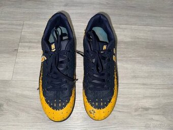 Chlapecká sálová obuv Huari, vel. 39