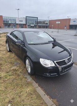 🖤 VW EOS 2.0 TFSI – Stylové Cabrio za zimní cenu