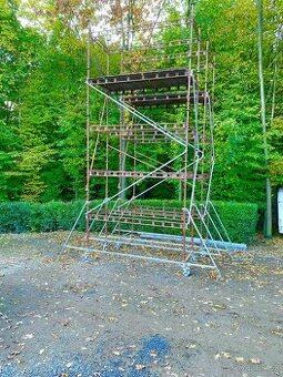 Pojízdné HAKI lešení - věže 2 sady