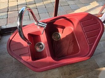 Granitový dřez s baterii