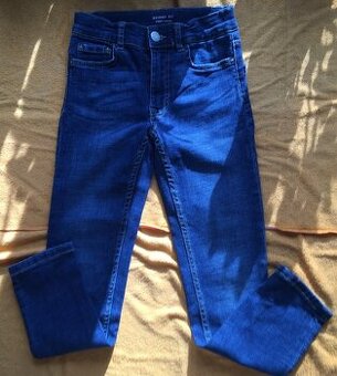 džíny ZARA vel. 134